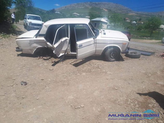 Sabirabadda avtomobil hasara çırpıldı – Sürücü öldü